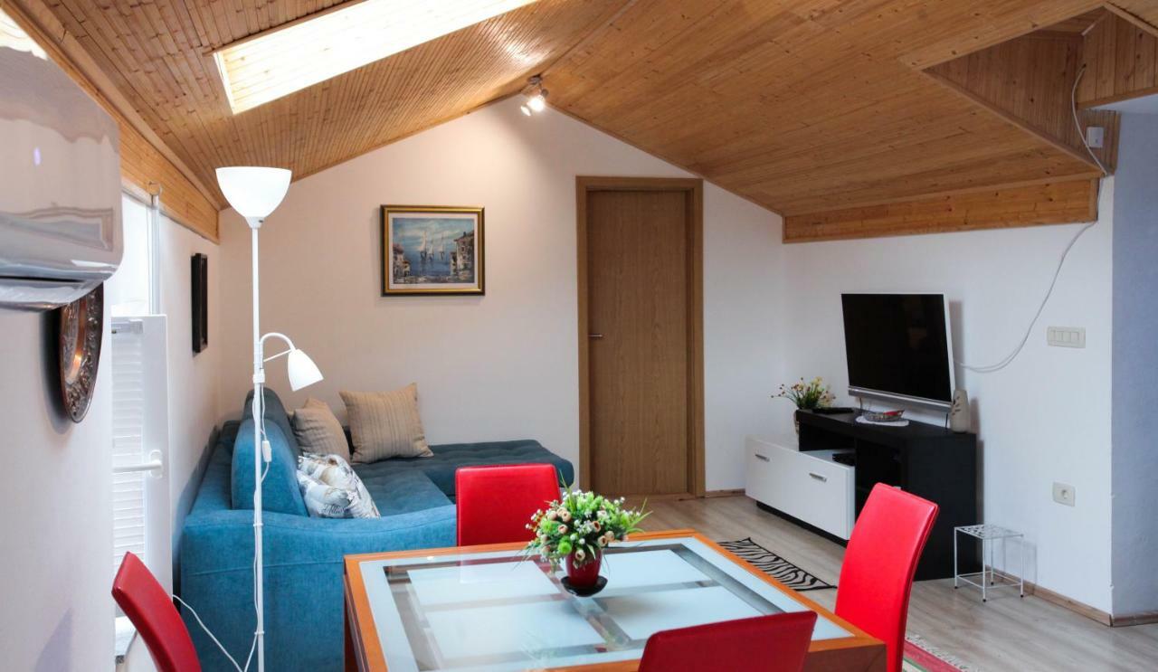 Holiday Homes Mirjana Moscenicka Draga Exterior foto