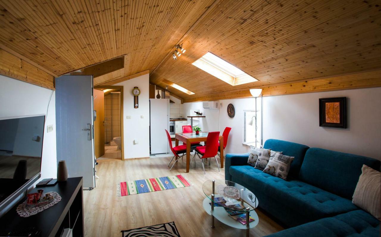Holiday Homes Mirjana Moscenicka Draga Exterior foto